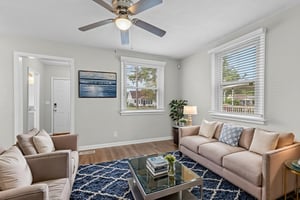 7X2A1935 virtually staged.jpeg