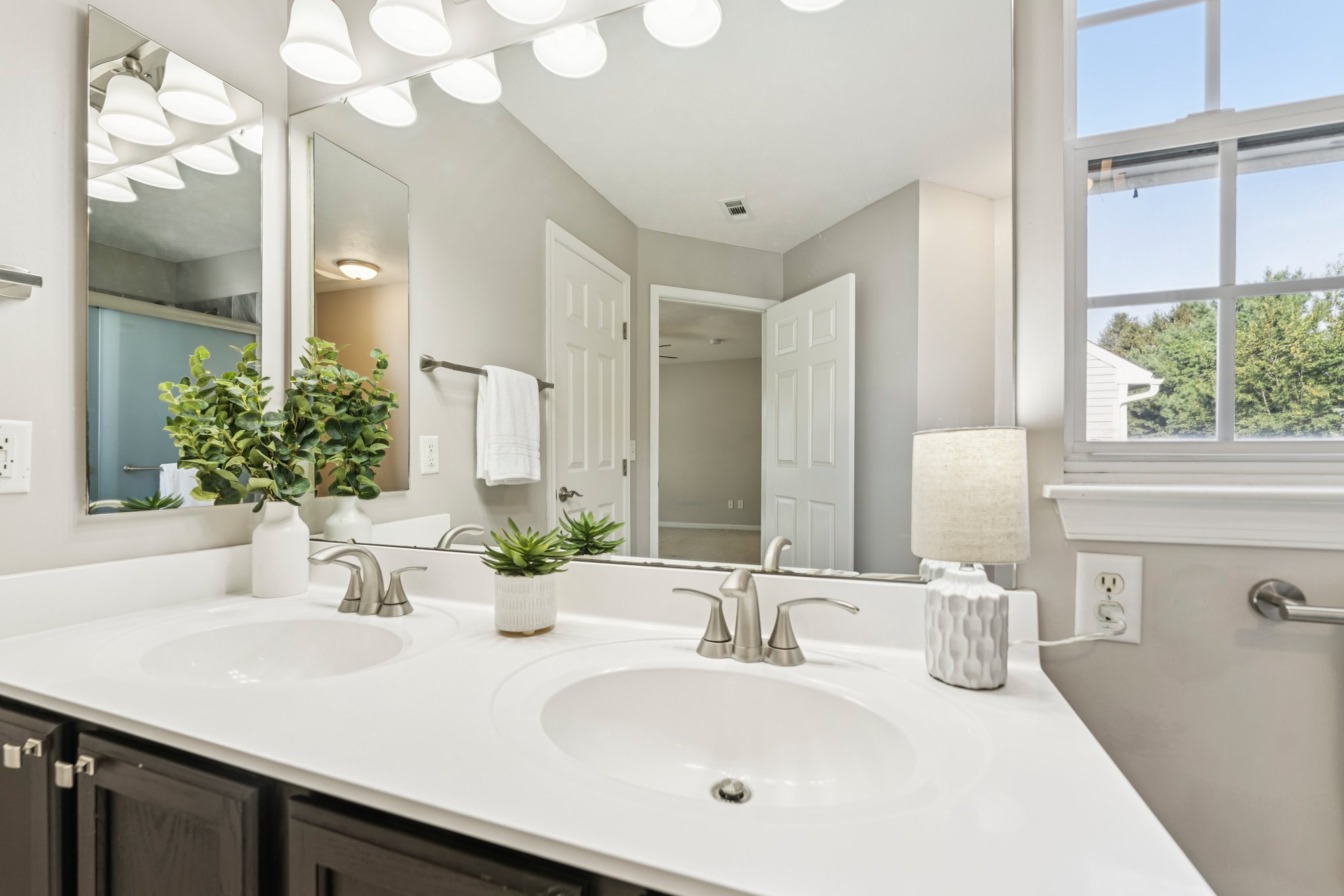 Saddle Creek Dr-S1409-023.jpg