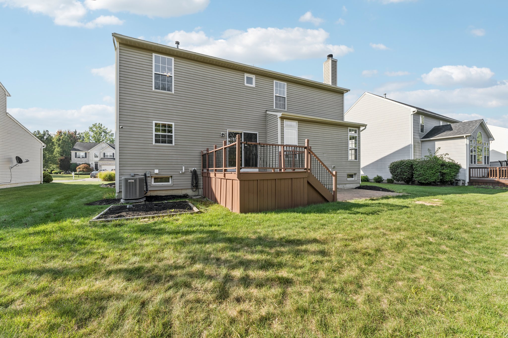 Saddle Creek Dr-S1409-054.jpg
