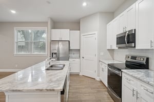 4th Ave N-S0807-018.jpg