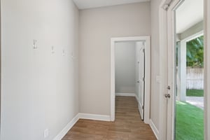 4th Ave N-S0807-037.jpg