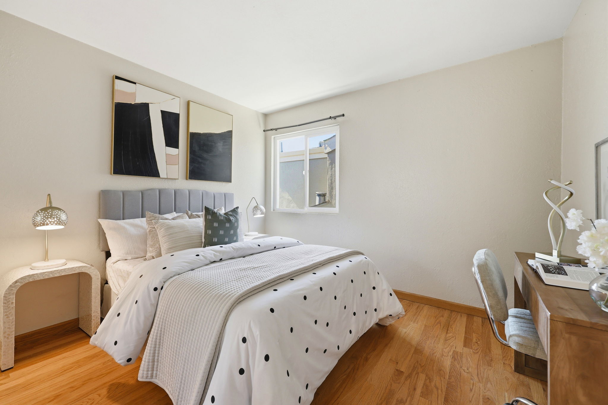  Photo 37