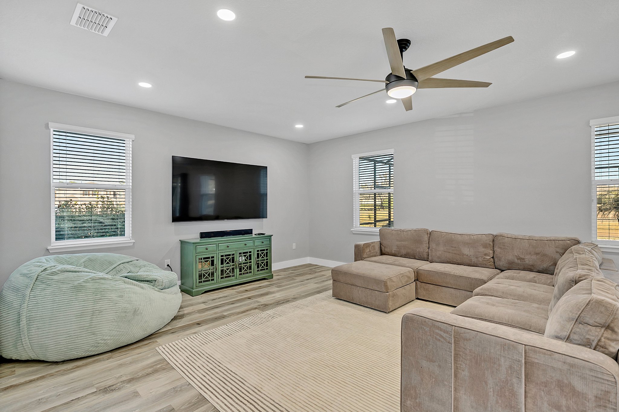 351 W Victoria Trails Blvd, DeLand, FL 32724, USA Photo 23