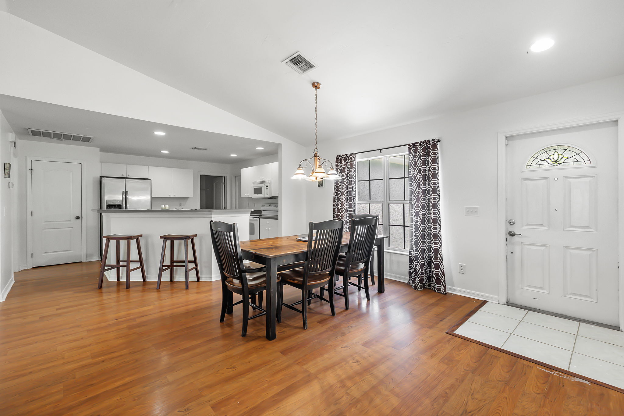 Dining Area 2