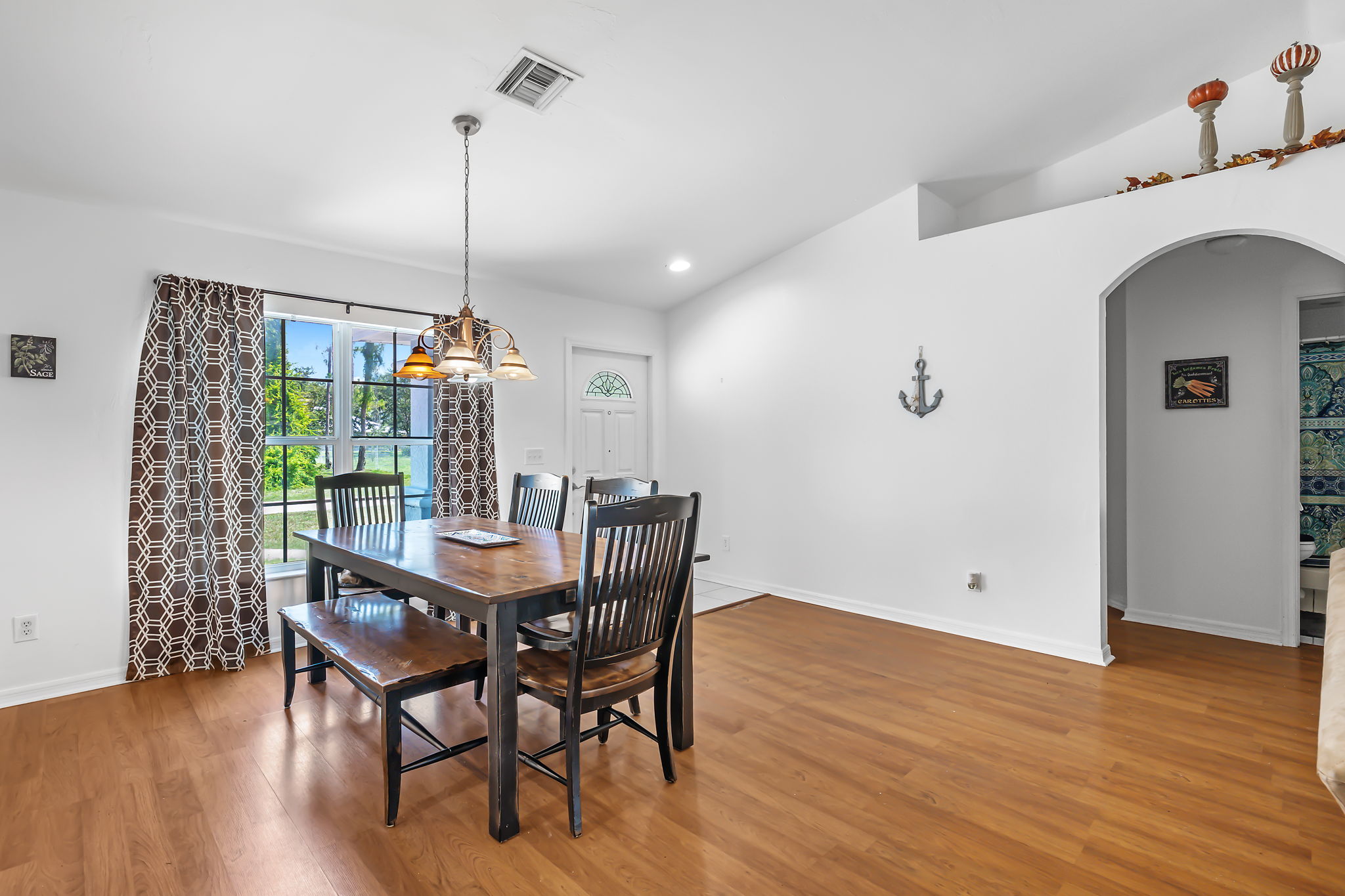 Dining Area 1