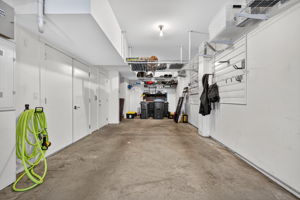  Photo 51