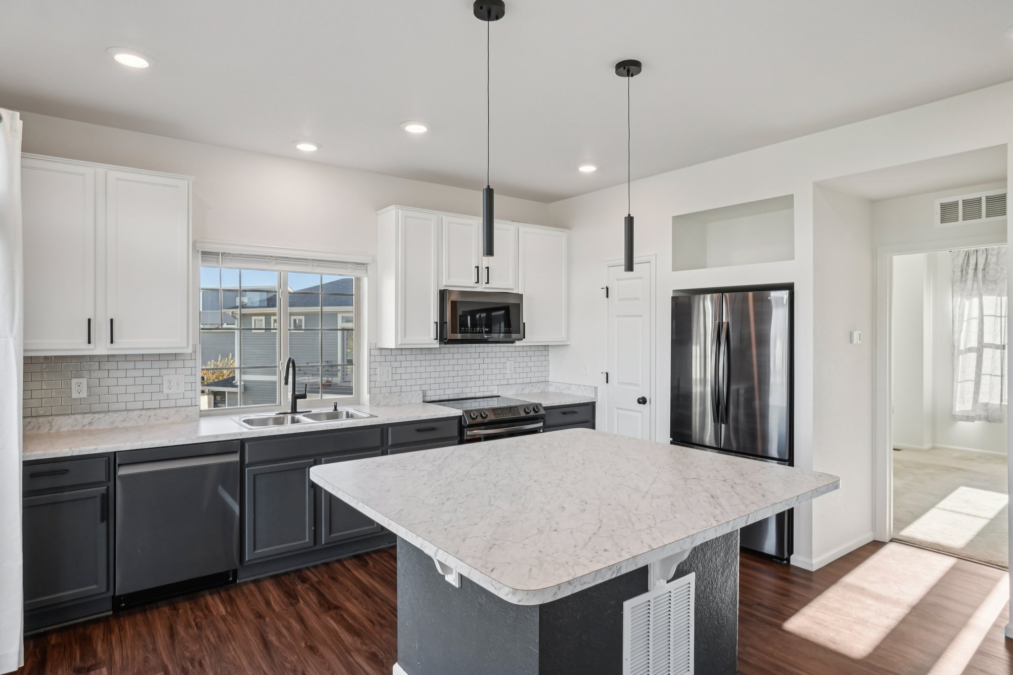 Valleywood Ct-S2110-008.jpg