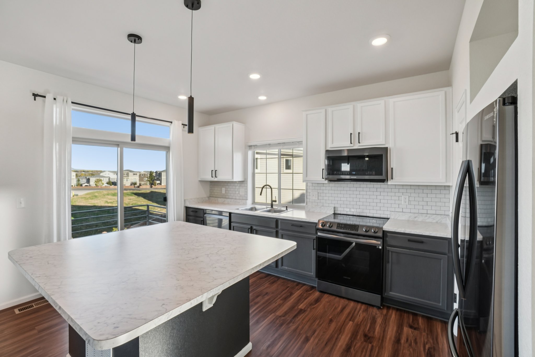 Valleywood Ct-S2110-009.jpg