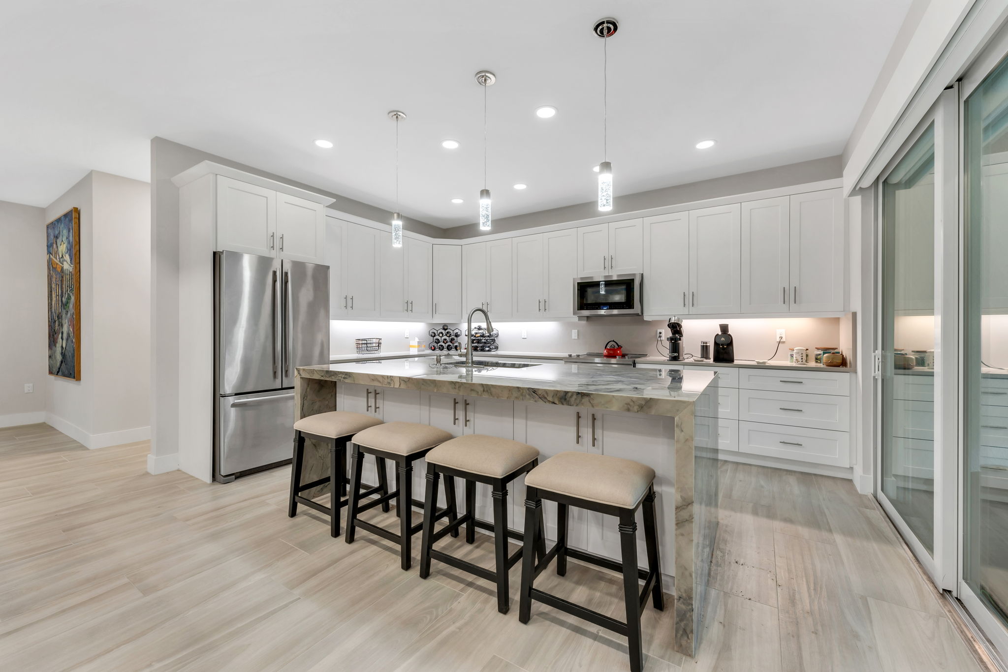 Breakfast Bar - Kitchen