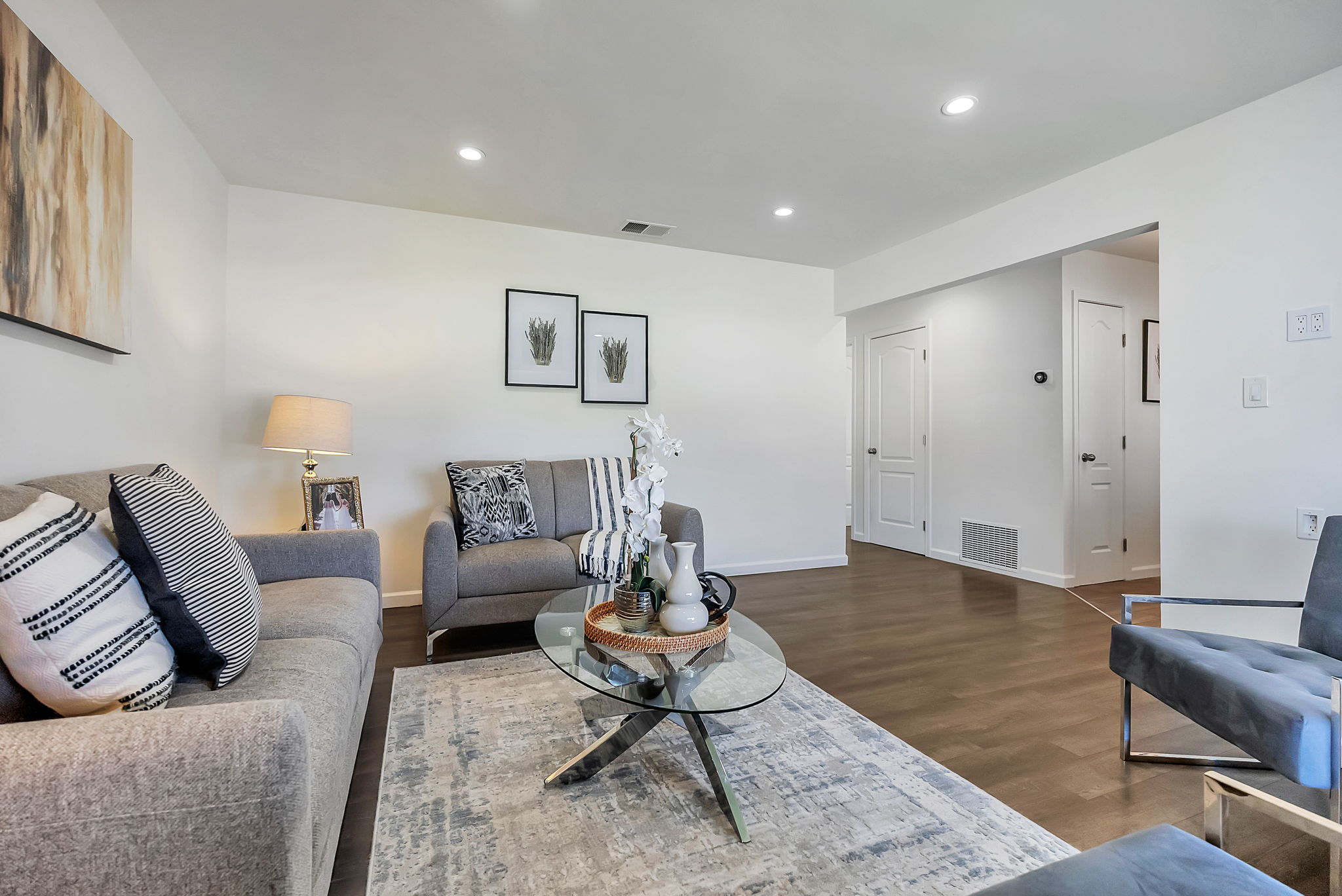 010_35128 Cabrillo Dr