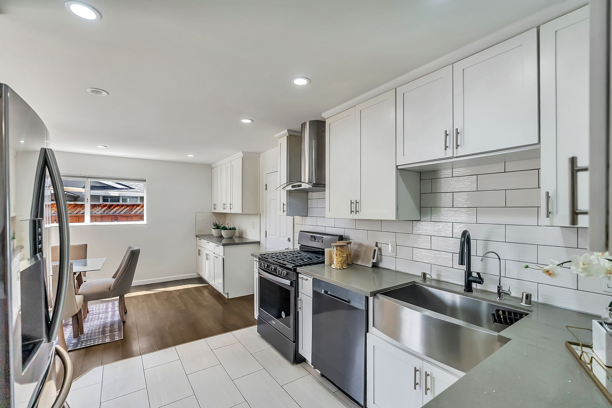 012_35128 Cabrillo Dr
