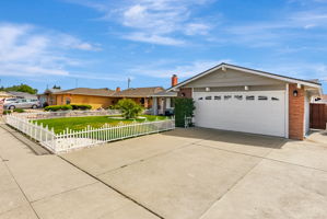 003_35128 Cabrillo Dr