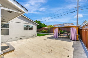 039_35128 Cabrillo Dr