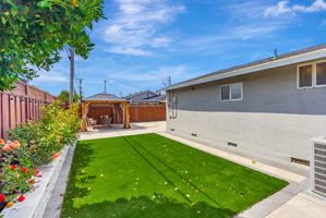 040_35128 Cabrillo Dr