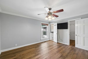  Photo 46