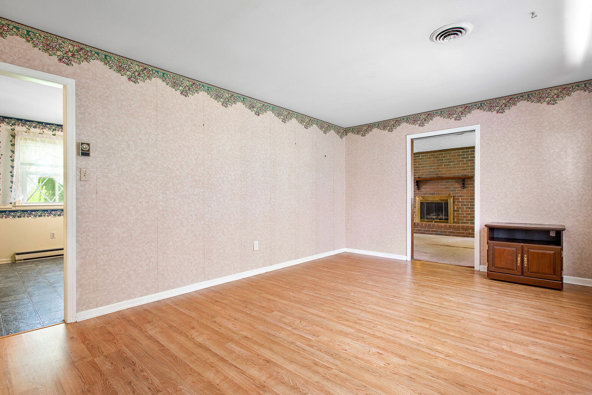08-Living Room