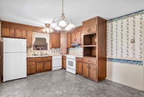 13-Kitchen