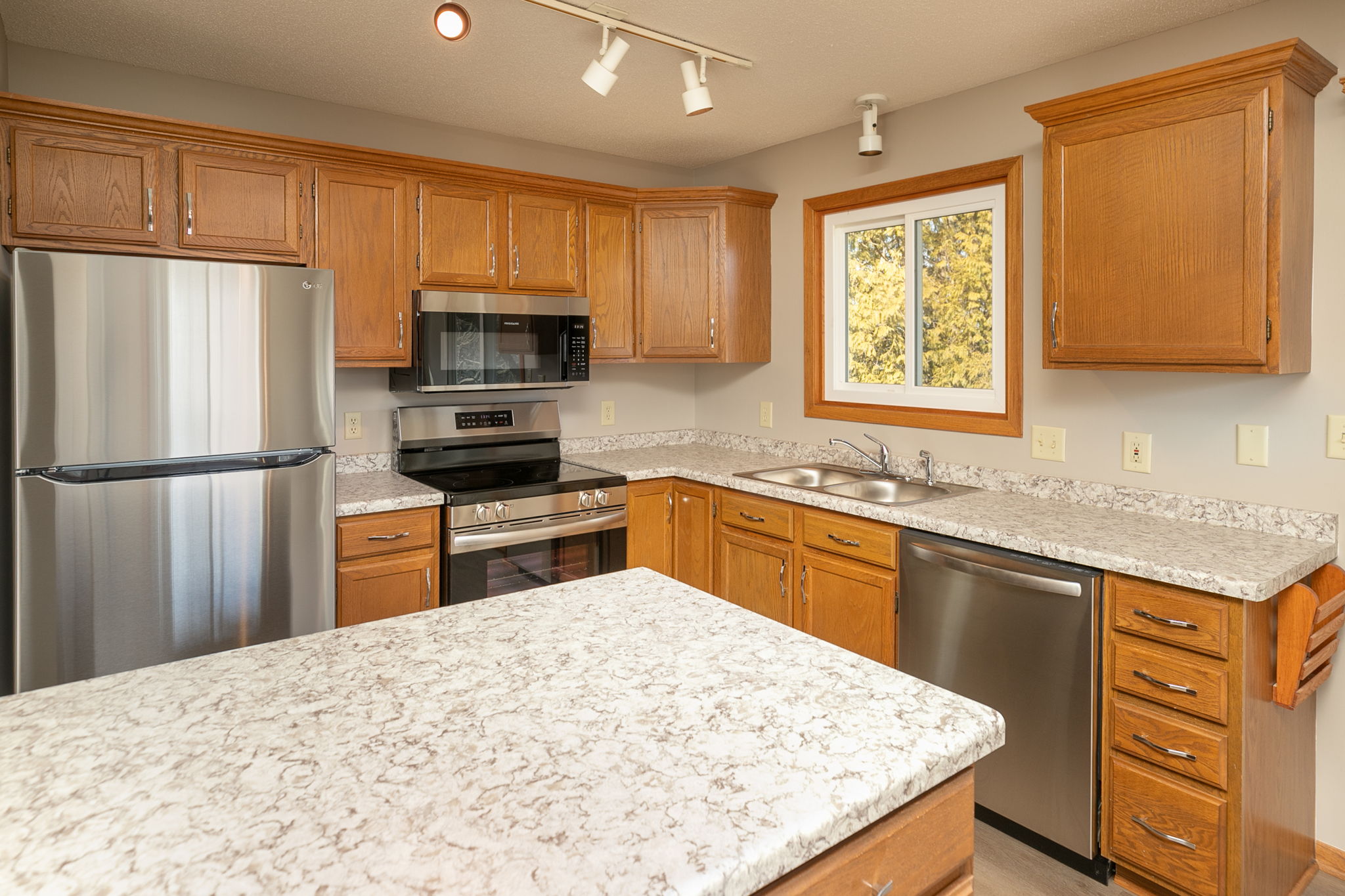 10-Kitchen