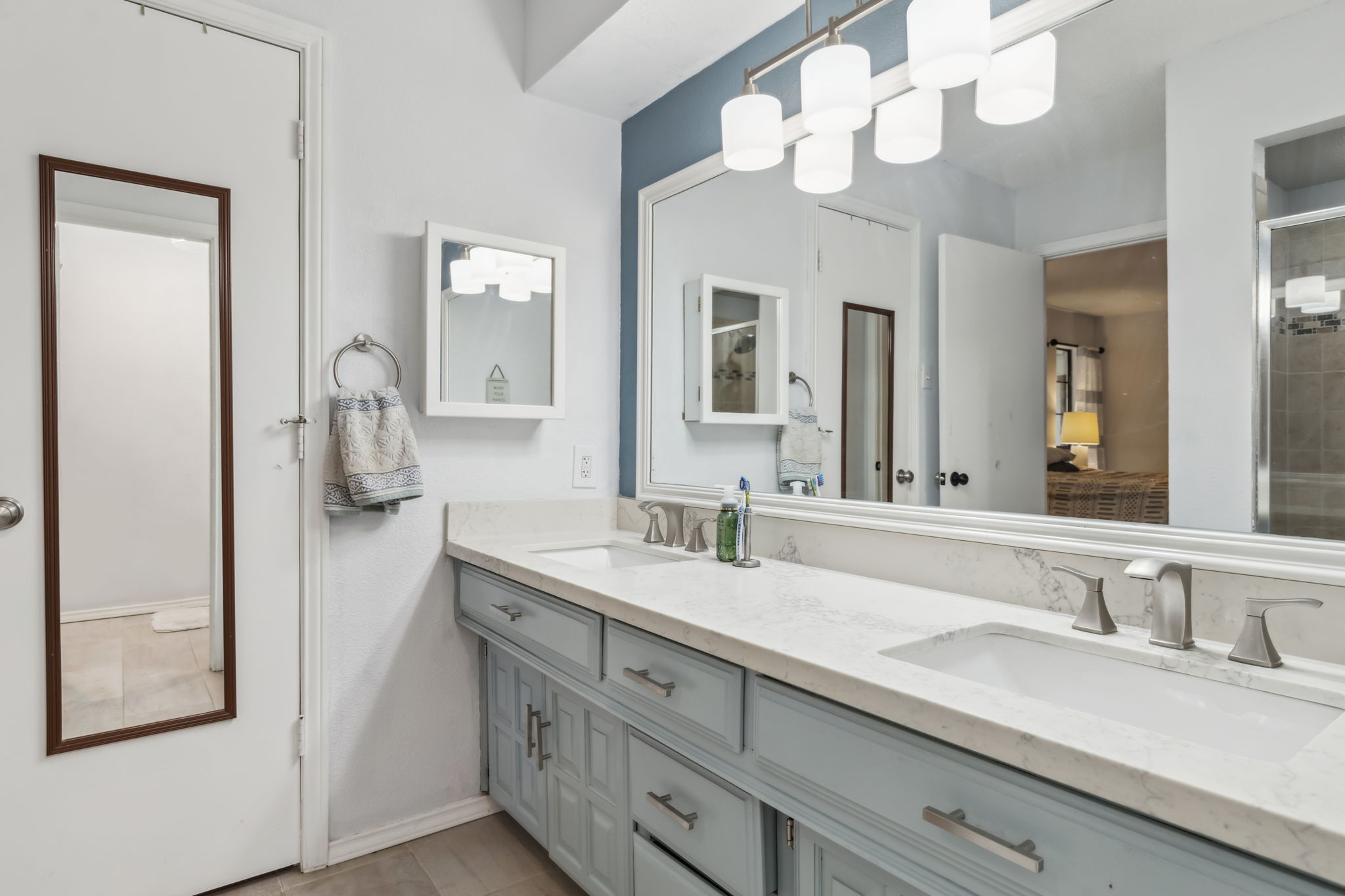 3517Briarcliff_022