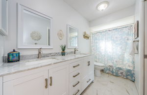 Bathroom 2a