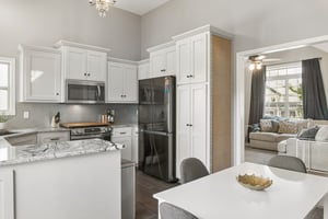 3517 NE 85th Terrace - 010.jpg