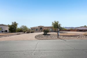 N Mansfield Dr-S0406-001.jpg