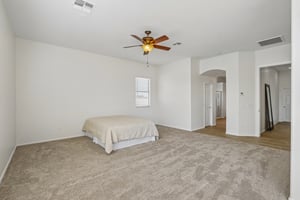 N Mansfield Dr-S0406-025.jpg