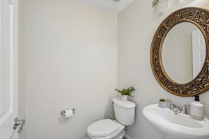 N Mansfield Dr-S0406-029.jpg
