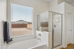 N Mansfield Dr-S0406-031.jpg