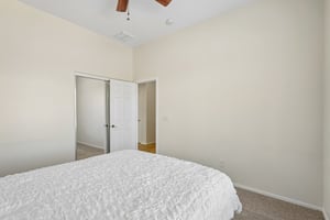 N Mansfield Dr-S0406-040.jpg