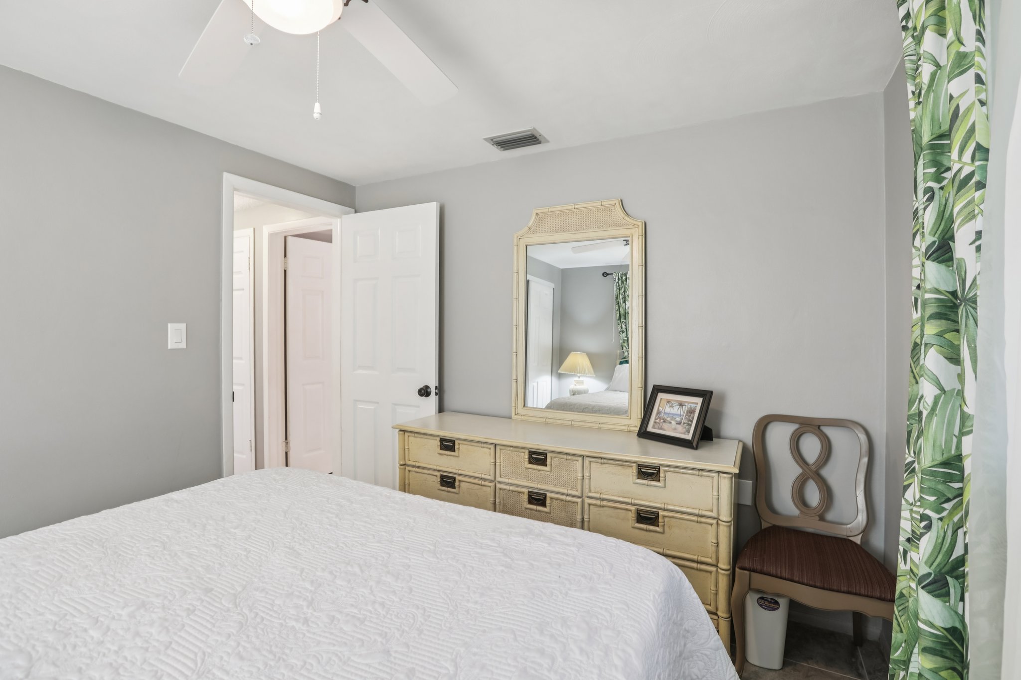 Oxford Dr-S0512-017.jpg