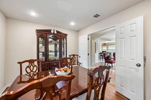 Cheyenne St-S1108-017.jpg