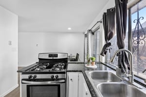 Senter Rd-L0308-015.jpg
