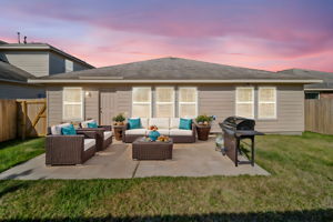 Backyard area is great space to lounge!