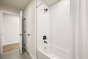  Photo 35