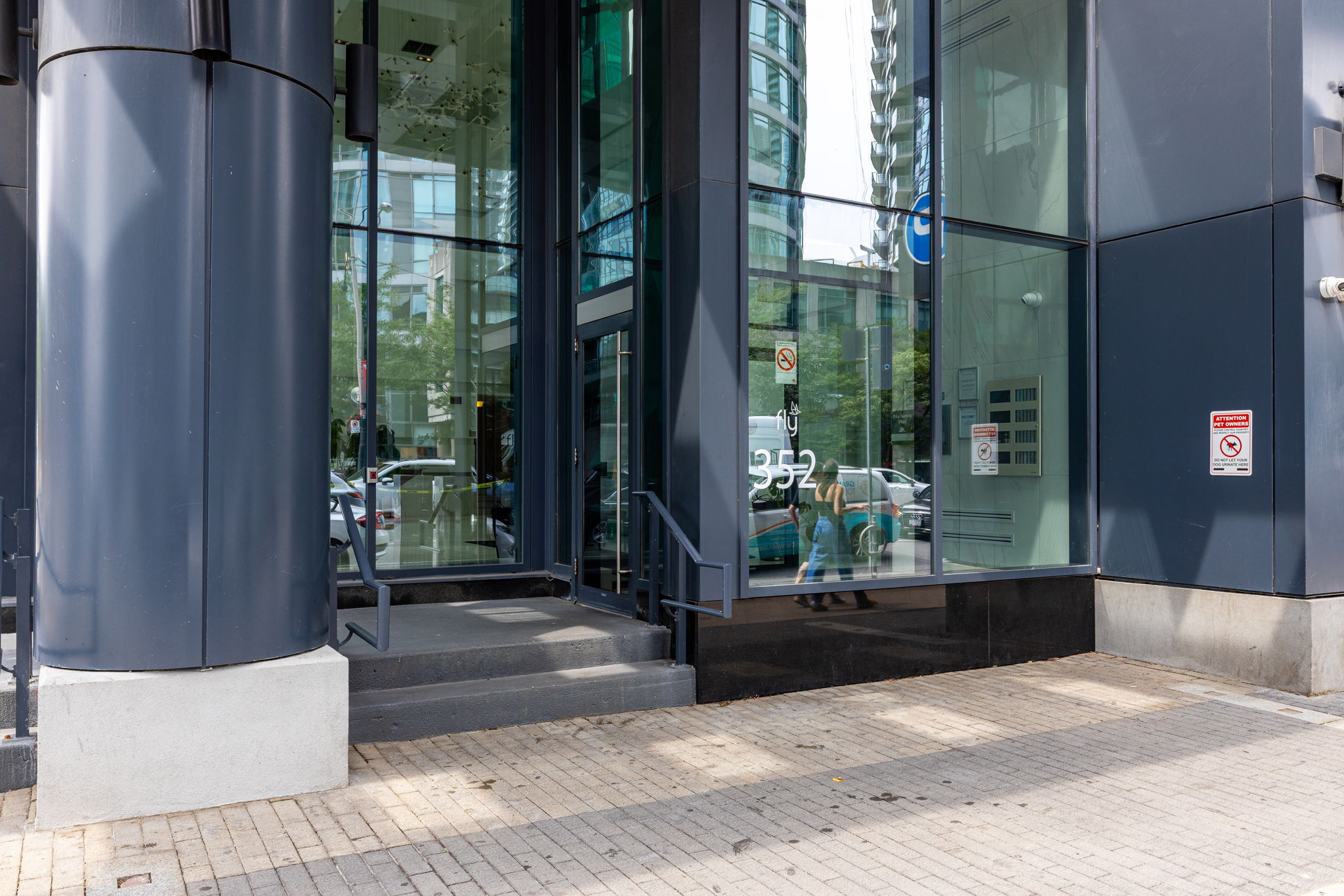 Toronto property showcase — delivered property photograph 3