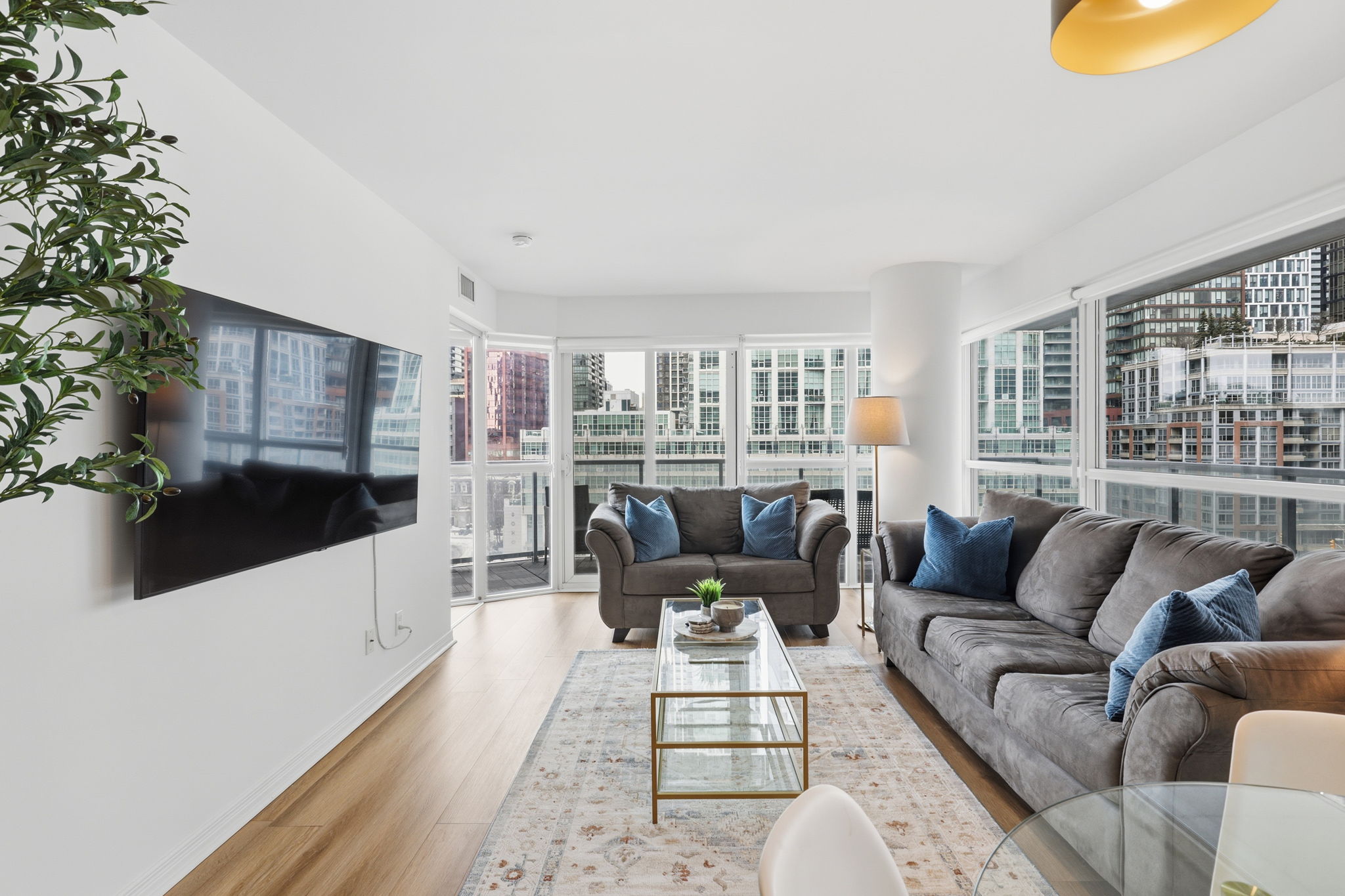 Toronto property showcase — delivered property photograph 3