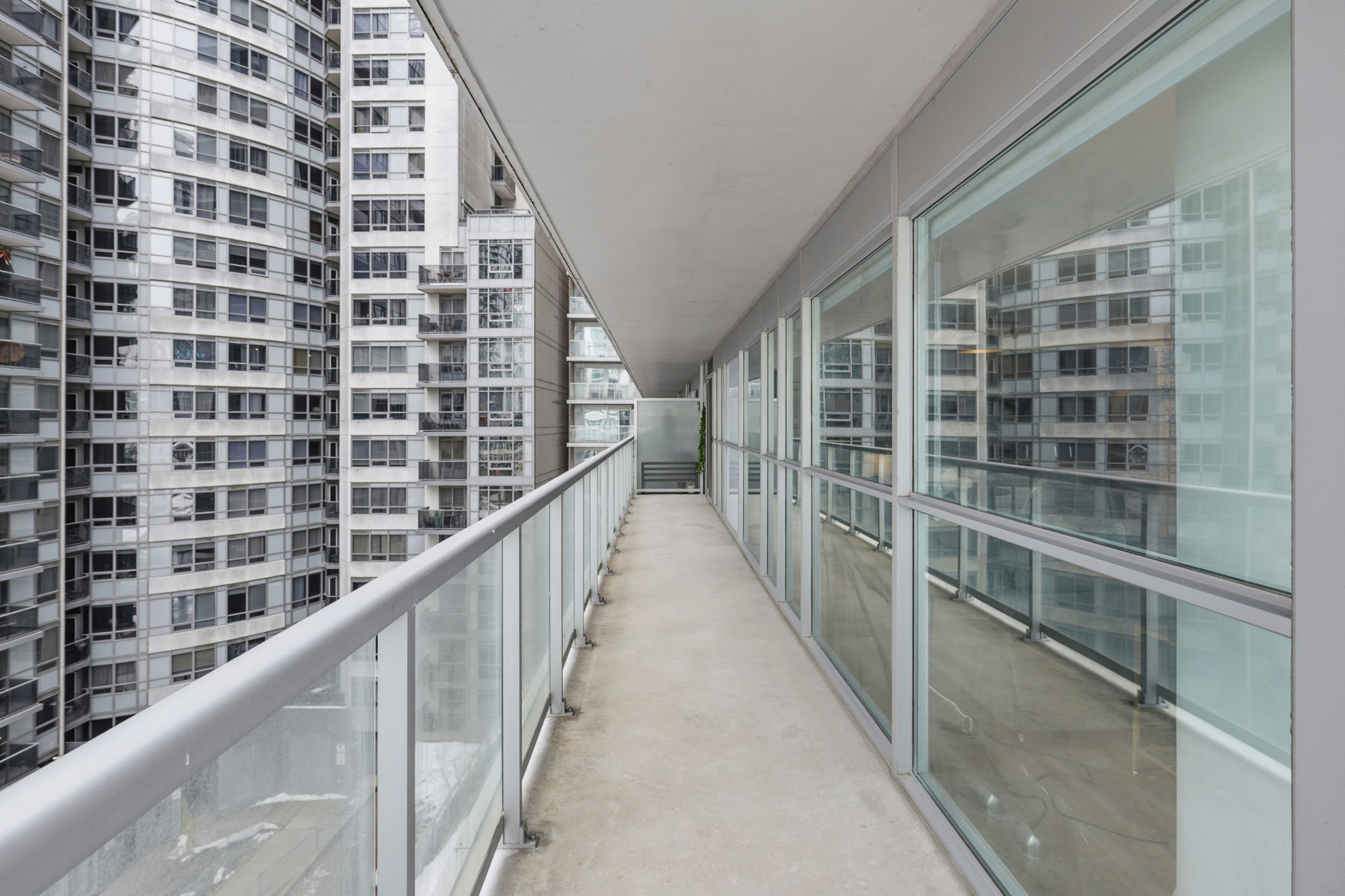 Toronto property showcase — delivered property photograph 24