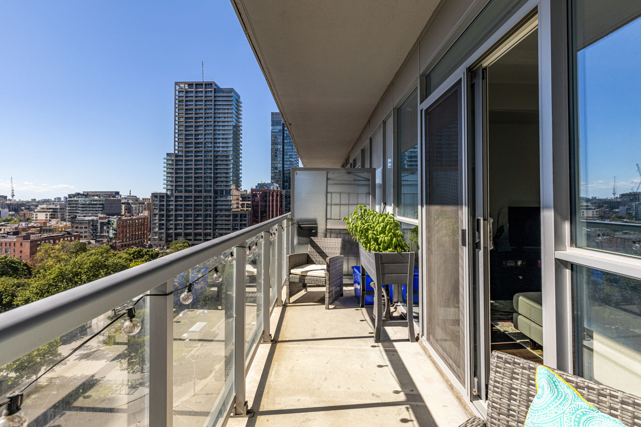 Toronto property showcase — delivered property photograph 17