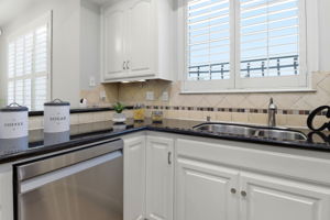 012_F8_352 Montecito Way