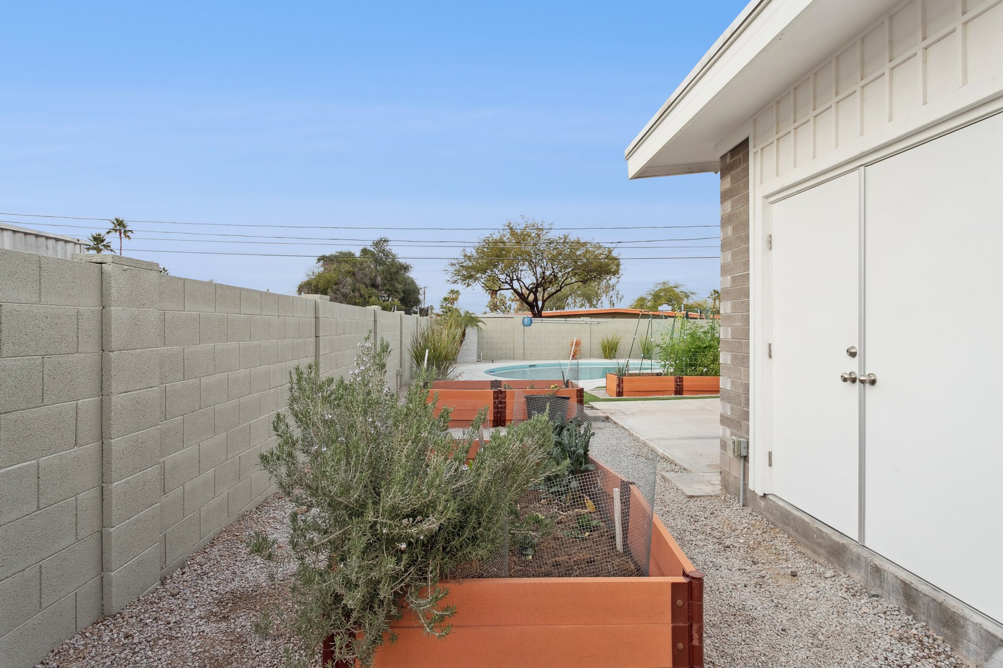 3520 E Onyx Ave - 012.jpg