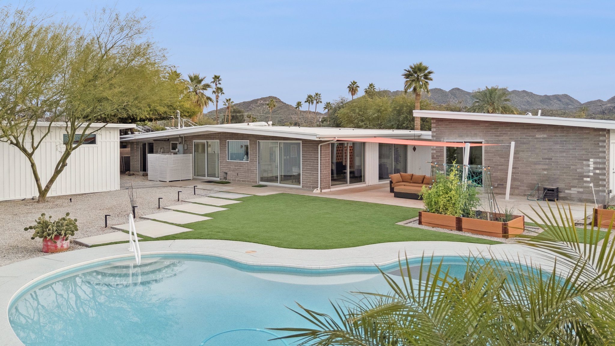 3520 E Onyx Ave - 018.jpg