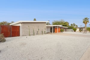 3520 E Onyx Ave - 004.jpg