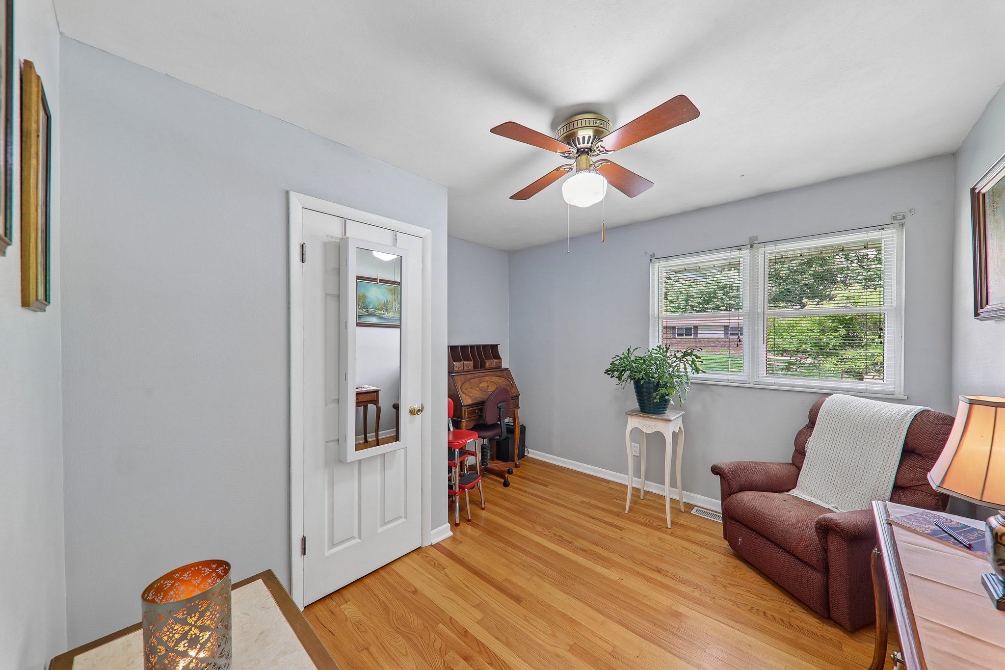 3520 Glen Bay Dr-S2705-023.jpg