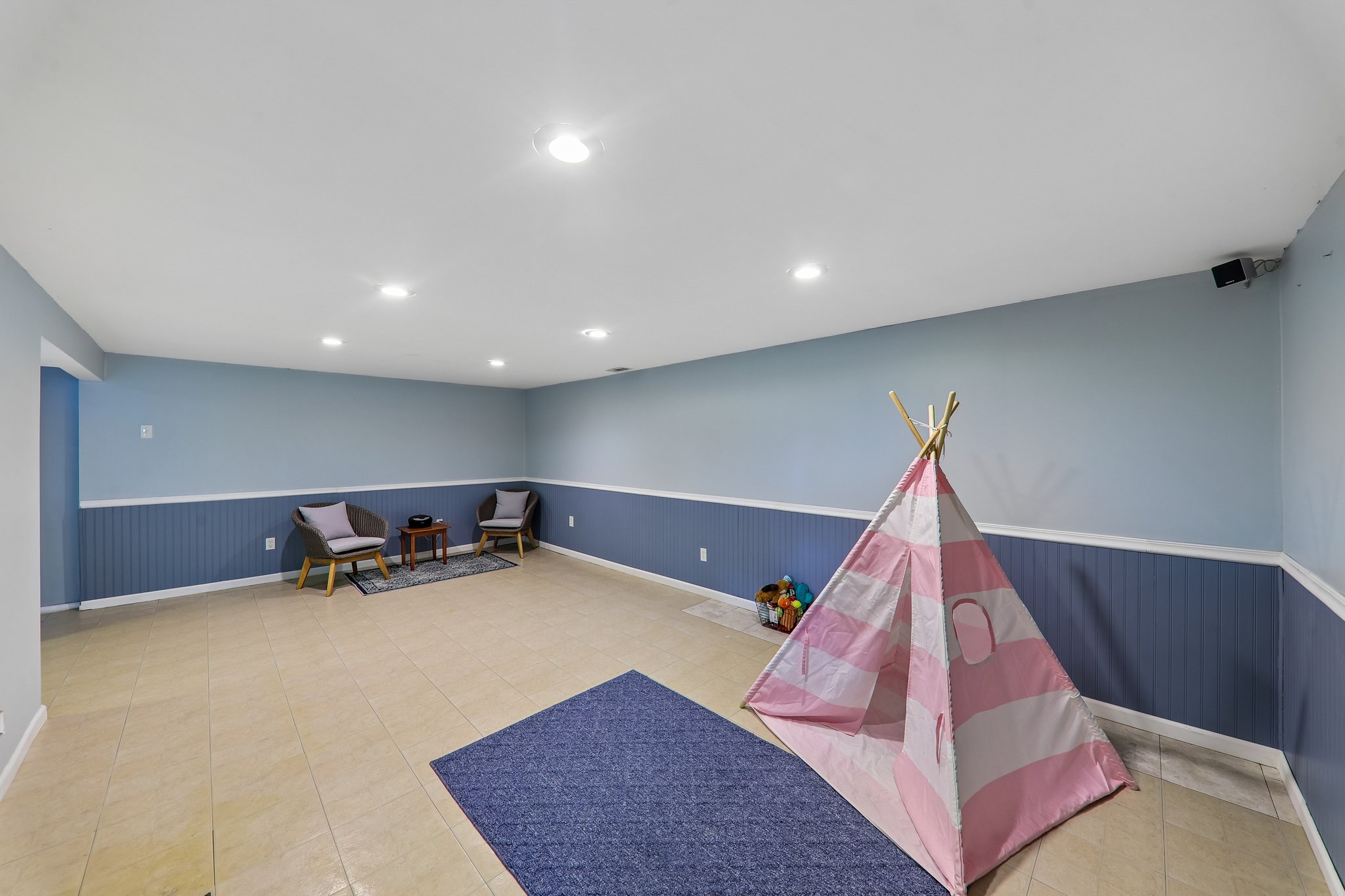 3520 Glen Bay Dr-S2705-027.jpg