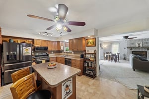 3520 Glen Bay Dr-S2705-014.jpg