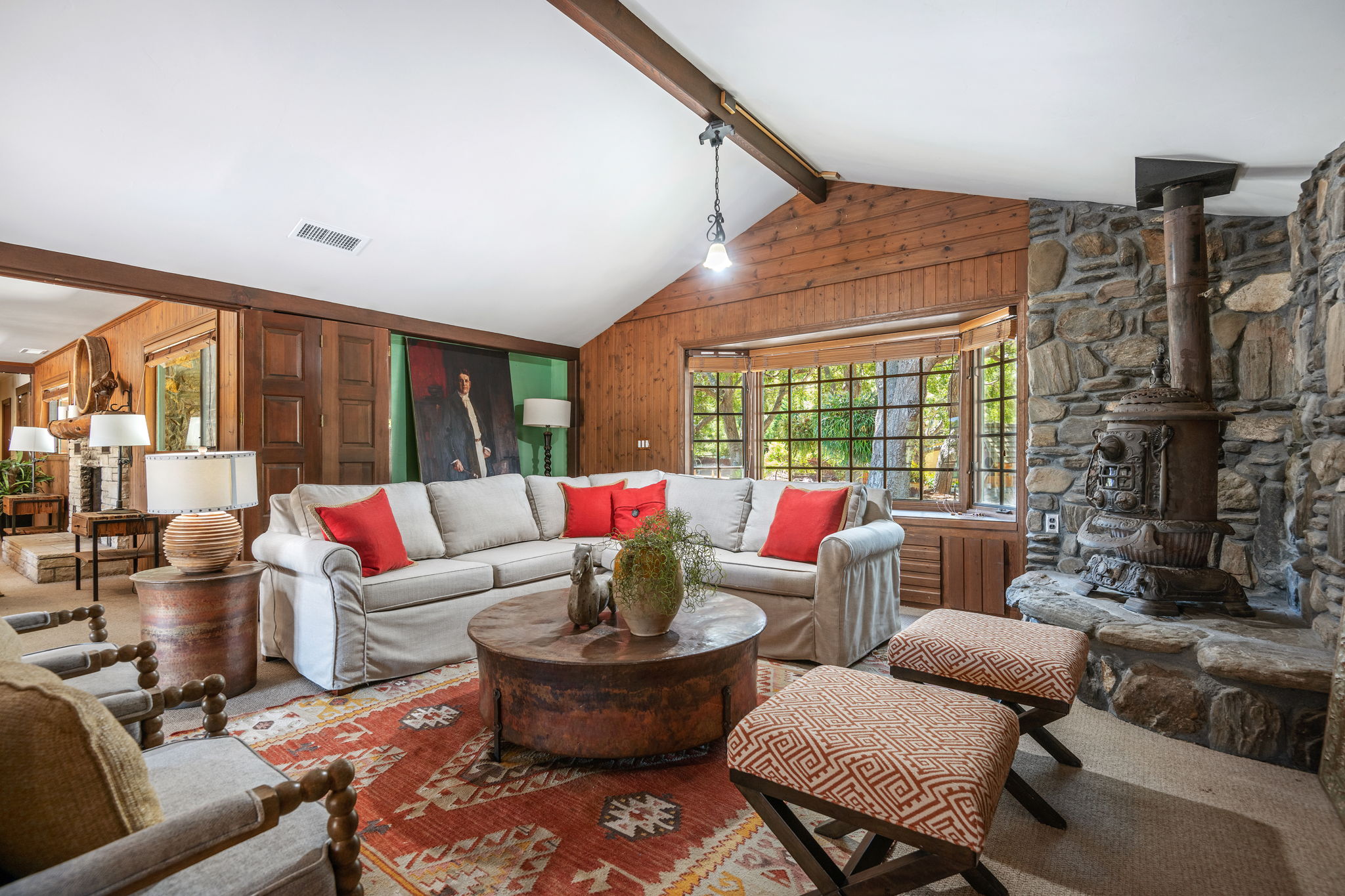 15 - Family Room