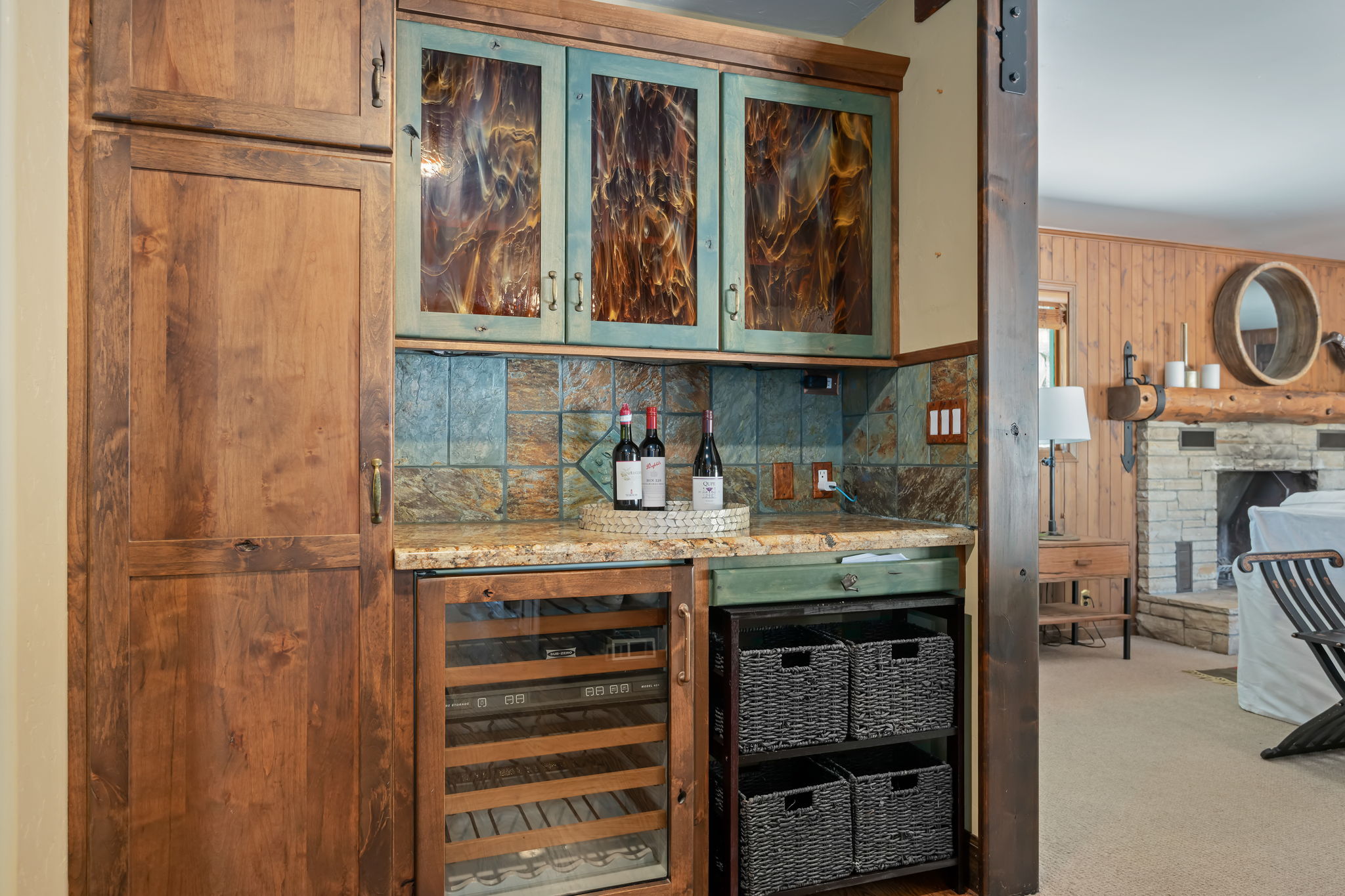 19 - Wet Bar