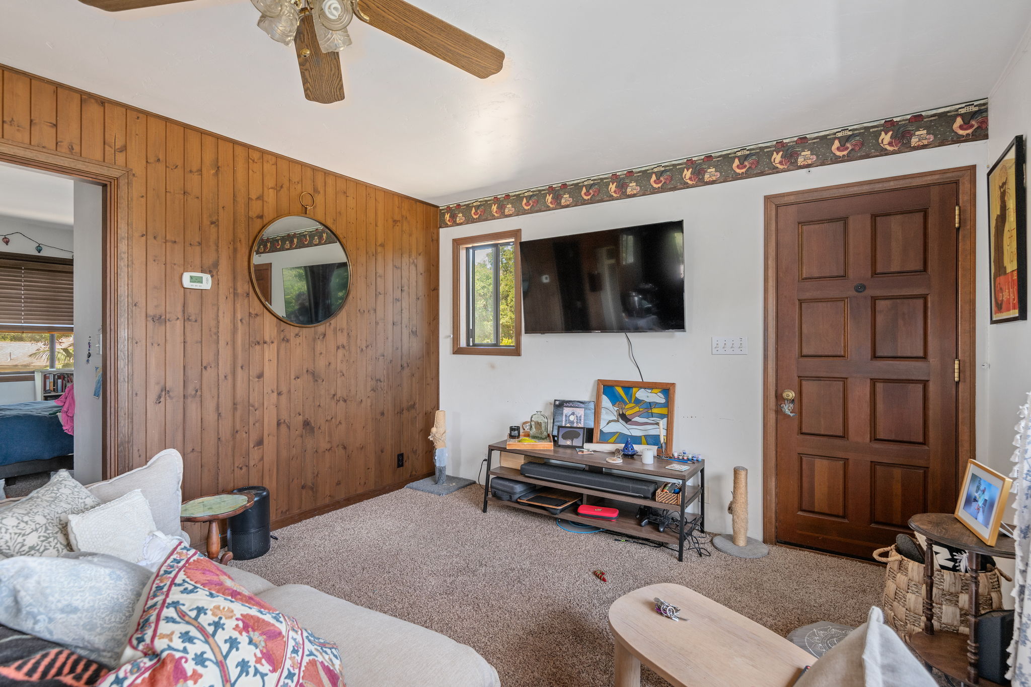 39 - Studio - Living Area