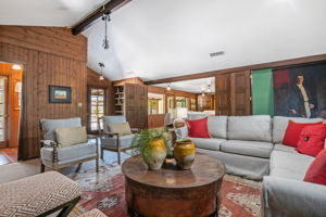 16 - Family Room